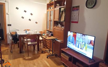 Living room of Flat for sale in Sabadell  with Air Conditioner, Heating and Parquet flooring