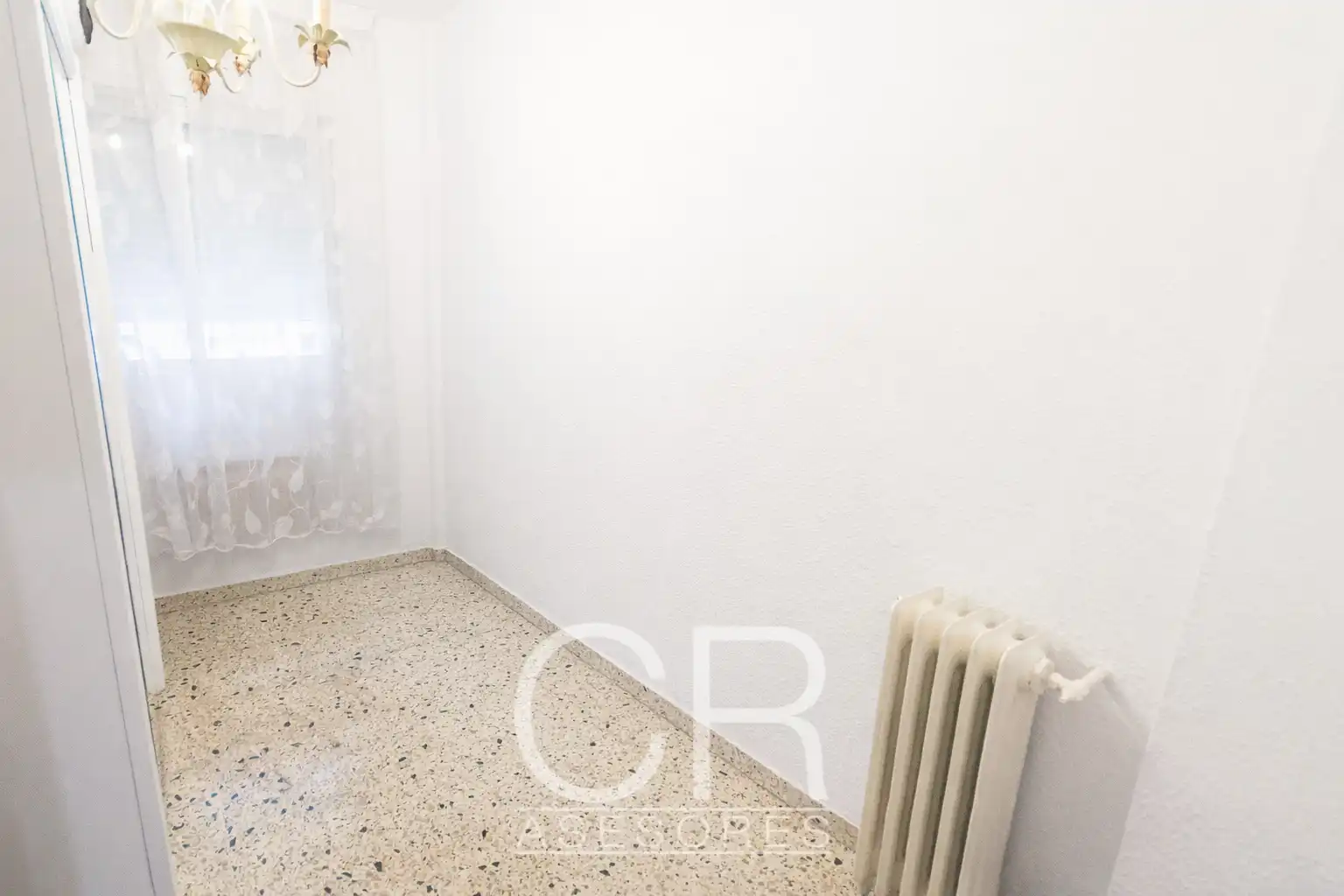 Habitación de Piso de alquiler en Granada con Aire acondicionado, Calefacción y Balcón