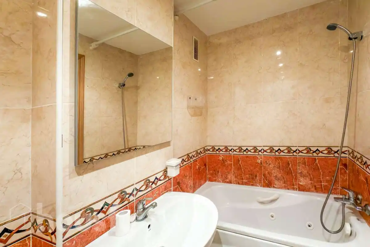 Bathroom of Flat for rent in Oropesa del Mar / Orpesa  with Air Conditioner, Terrace and Balcony