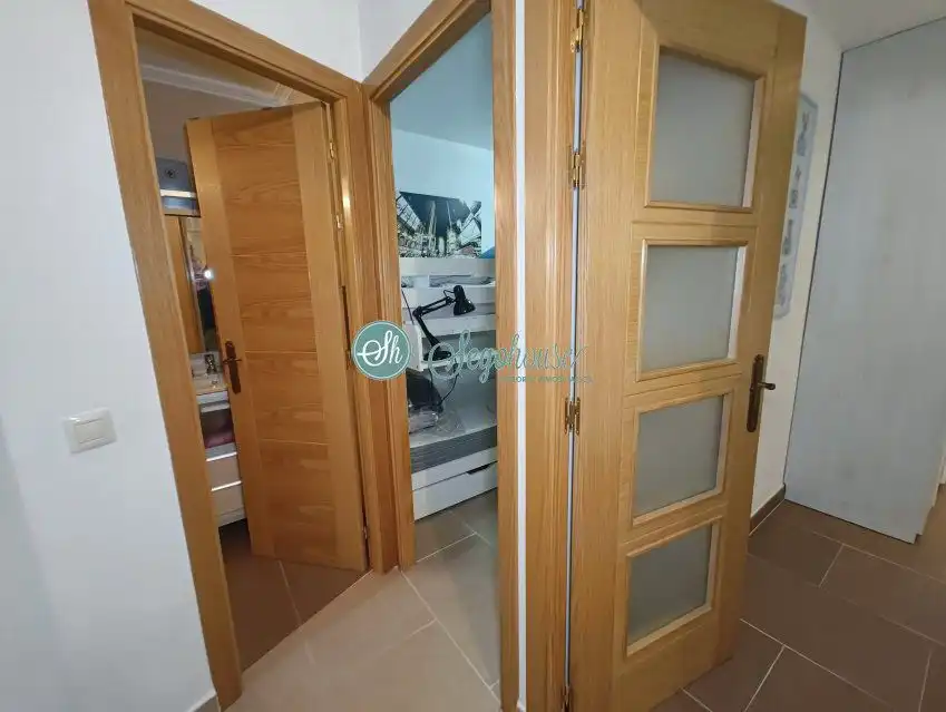 Piso en venta en Segovia con Calefacción, Terraza y Amueblado