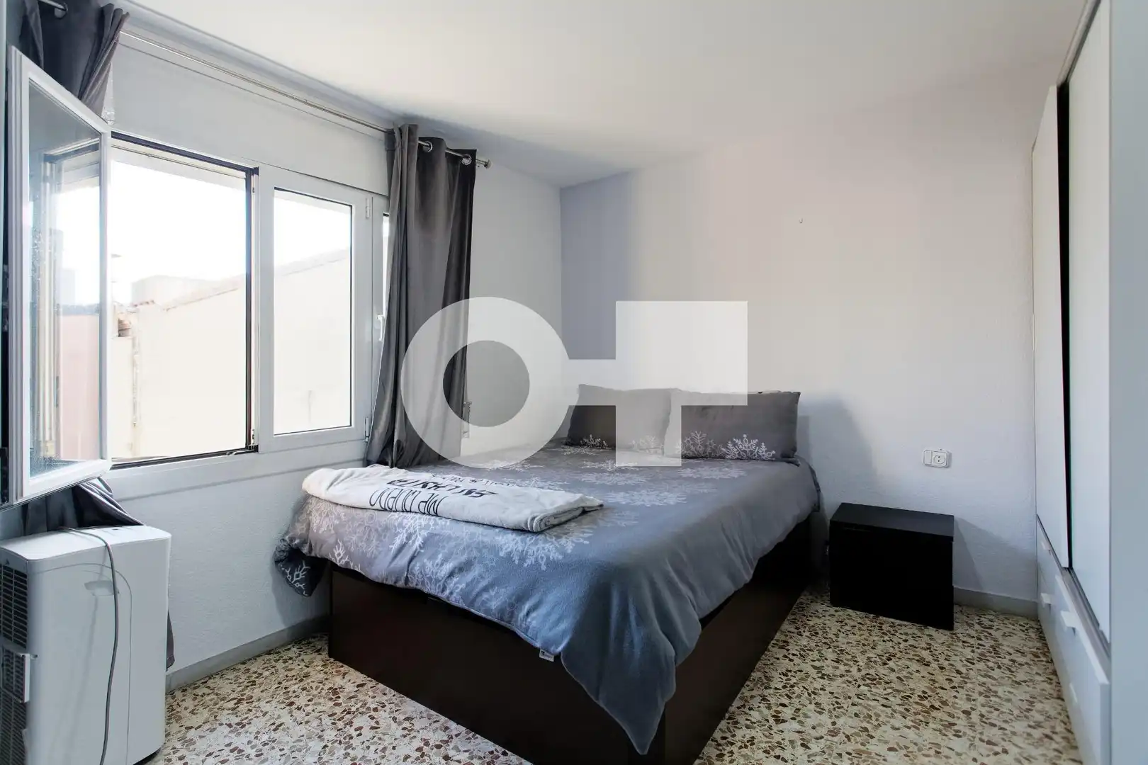 Dormitori de Apartament en venda en Cerdanyola del Vallès amb Aire condicionat, Calefacció i Terrassa