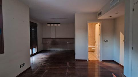 Foto 3 de Casa adosada en venda a Calle Lingüista Manuel Seco, Parque Clavero, Málaga