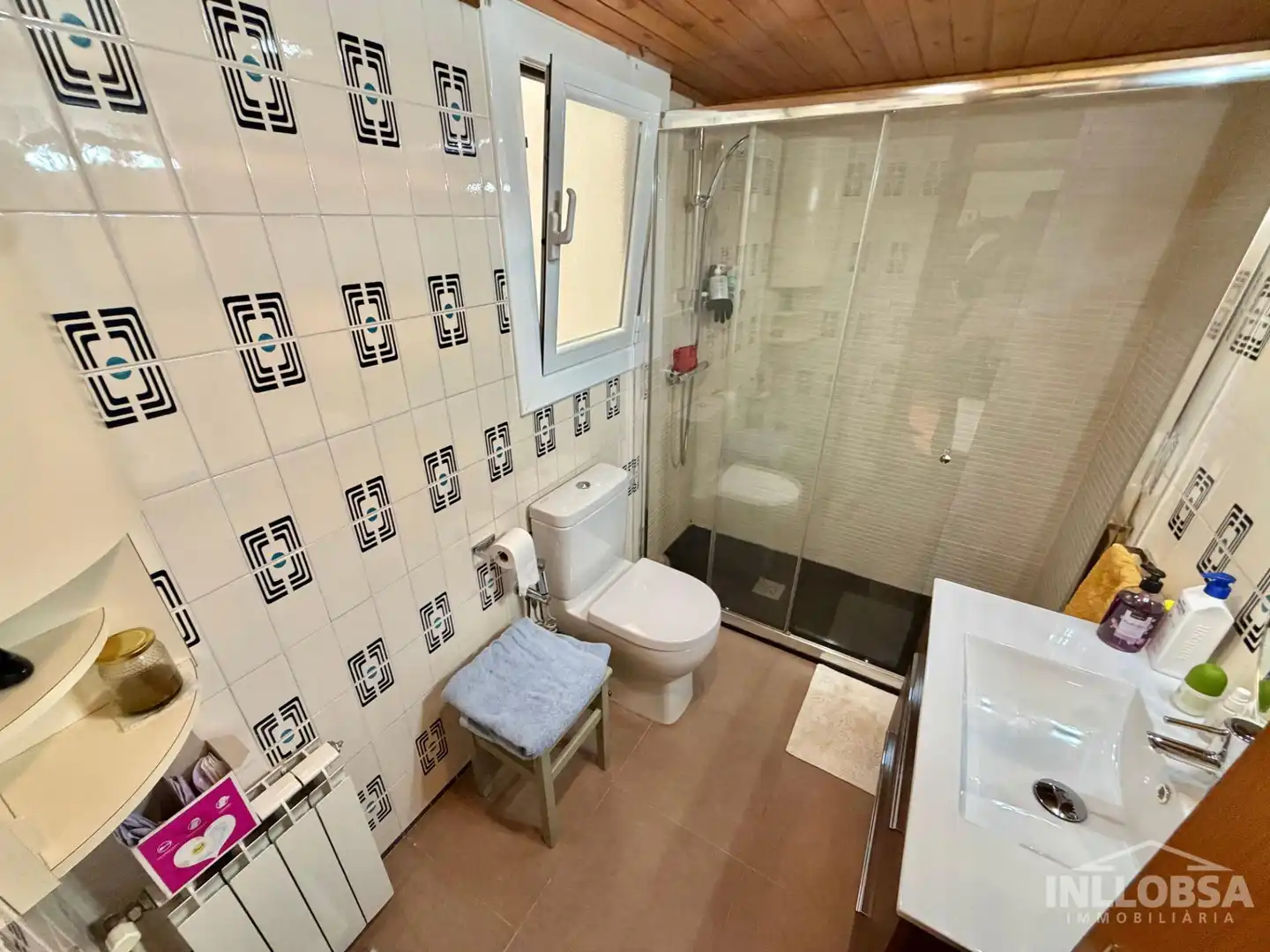Bathroom of Flat for sale in Manresa  with Heating and Balcony