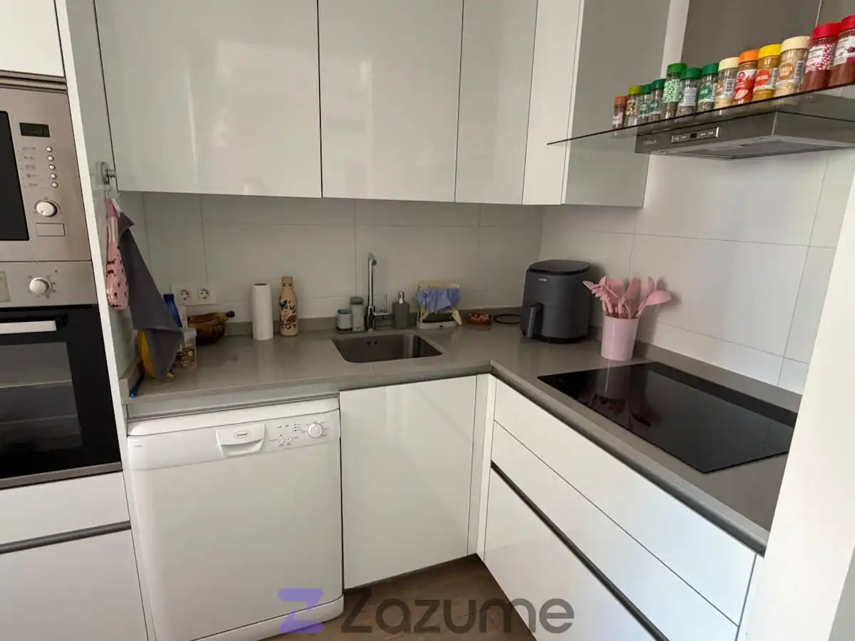 Küche von Wohnung zur Miete in Madrid mit Klimaanlage, Heizung und Parkett