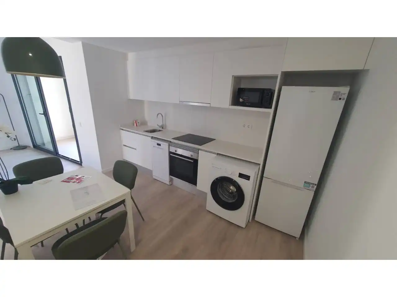 Cuina de Pis en venda en Vilanova i la Geltrú amb Aire condicionat, Calefacció i Moblat