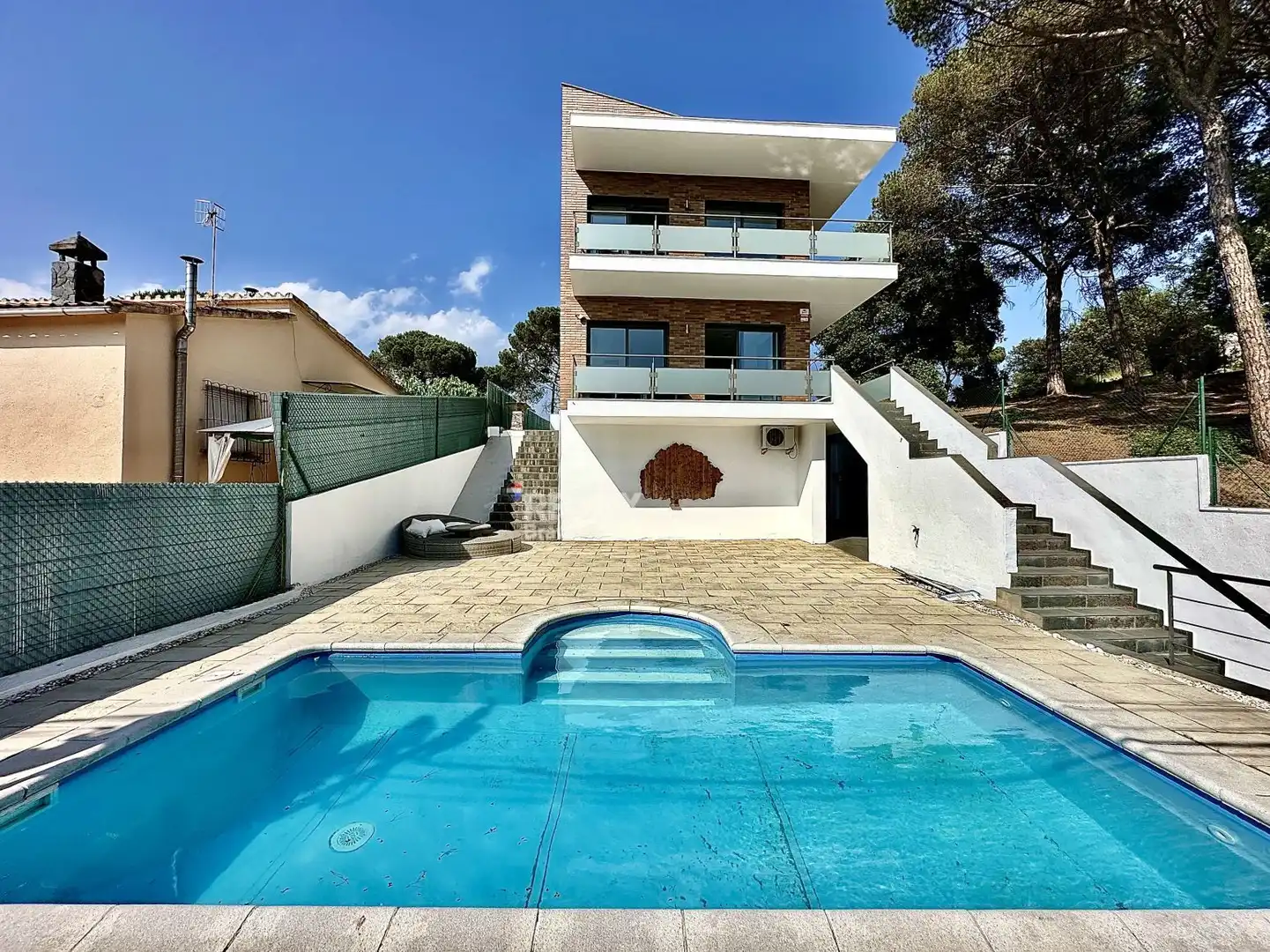 Schwimmbecken von Haus oder Chalet zum Verkauf in Santa Maria de Palautordera mit Klimaanlage, Heizung und Terrasse