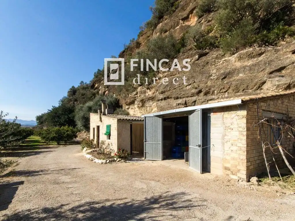 Casa rústica en venda a 2H22+2FF, imagen 2