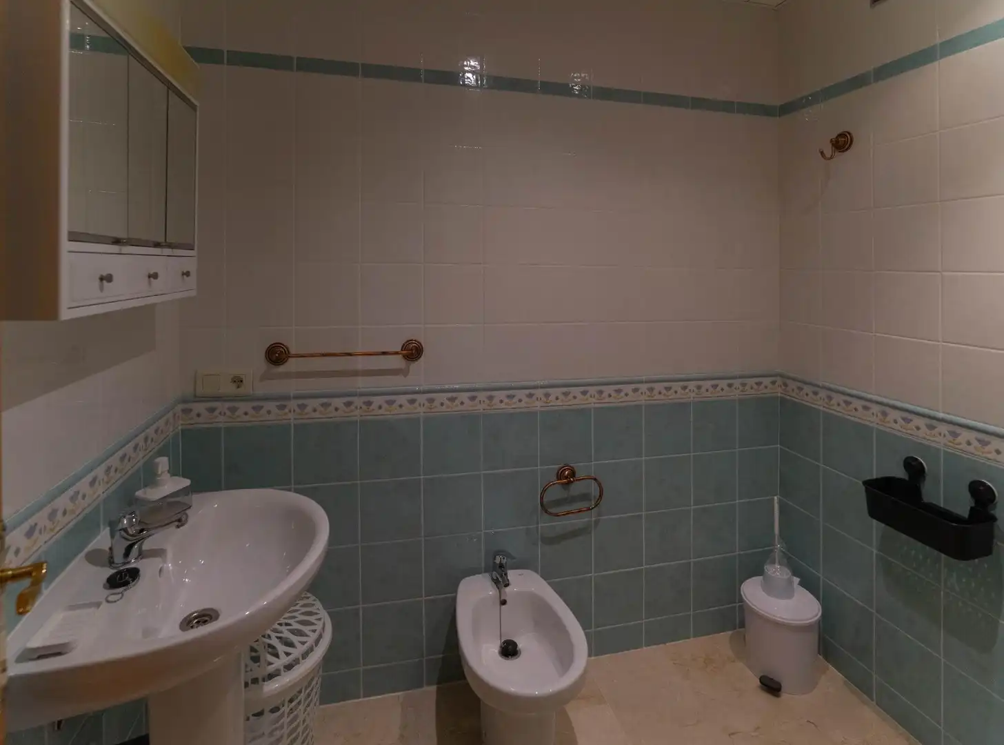 Bathroom of Flat for rent in Alhaurín El Grande  with Air Conditioner, Furnished and Balcony