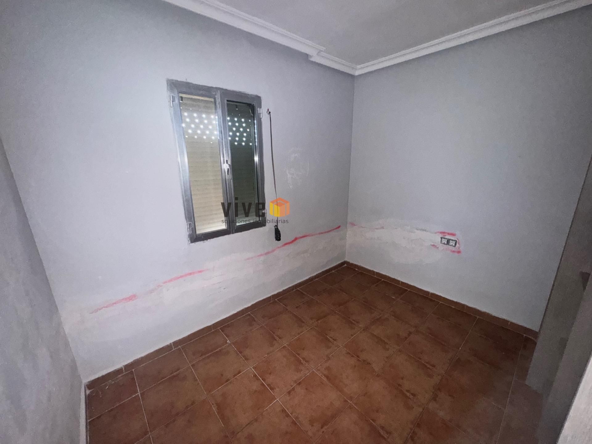 Piso en venta en  Sevilla Capital con Balcón
