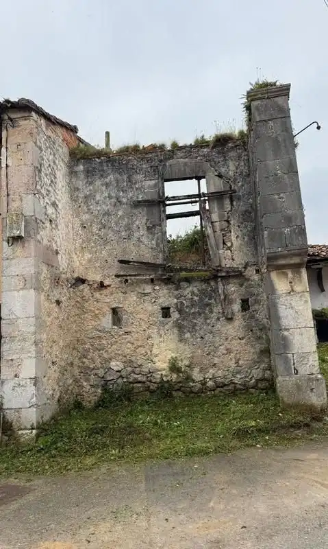 Vista exterior de Casa o chalet en venta en Llanes