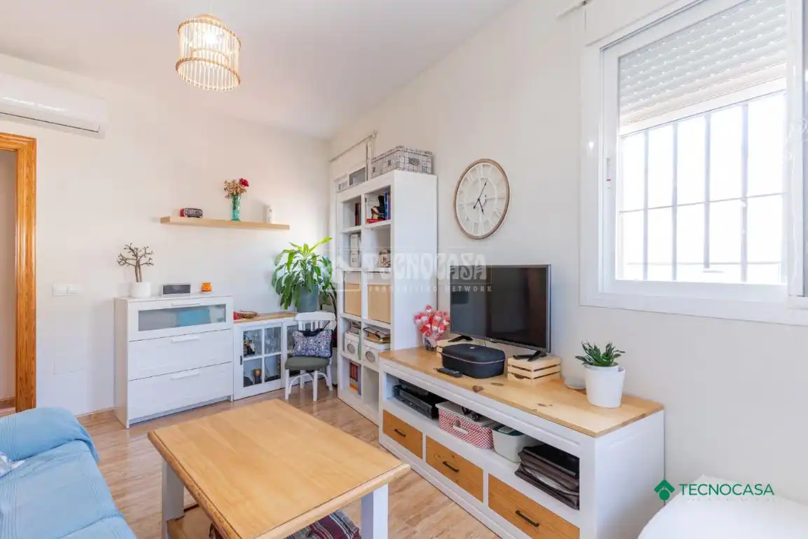 Living room of Attic for sale in Roquetas de Mar  with Air Conditioner, Terrace and Community pool