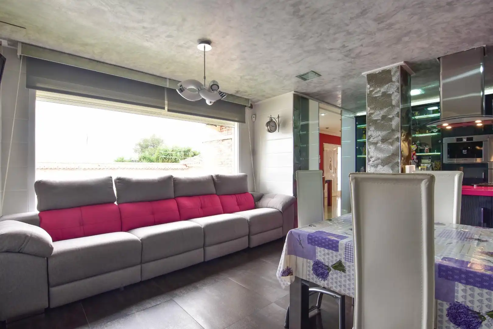 Sala d'estar de Casa o xalet en venda en Picassent amb Aire condicionat, Calefacció i Jardí privat