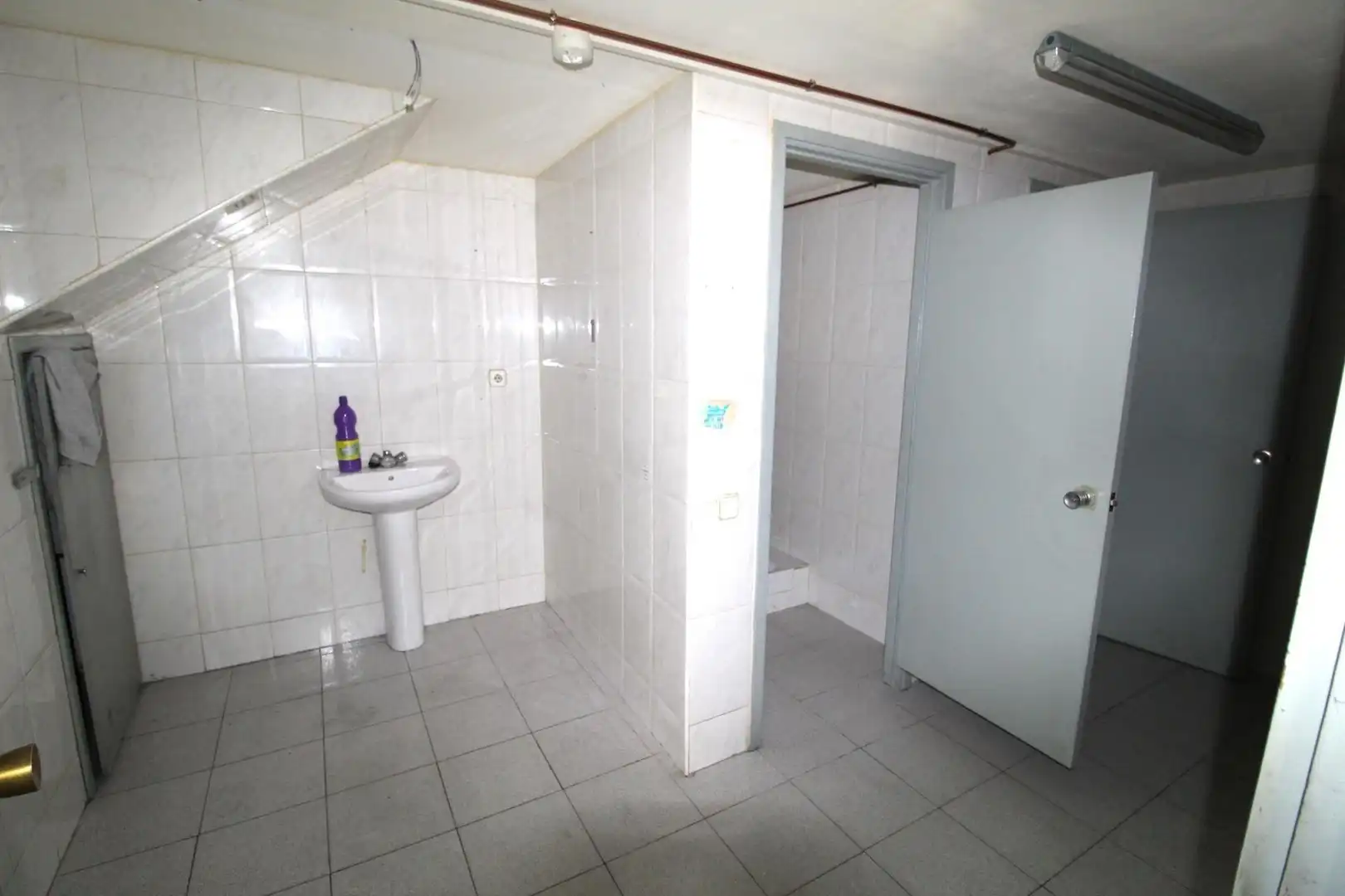 Baño de Nave industrial en venta en Cardedeu
