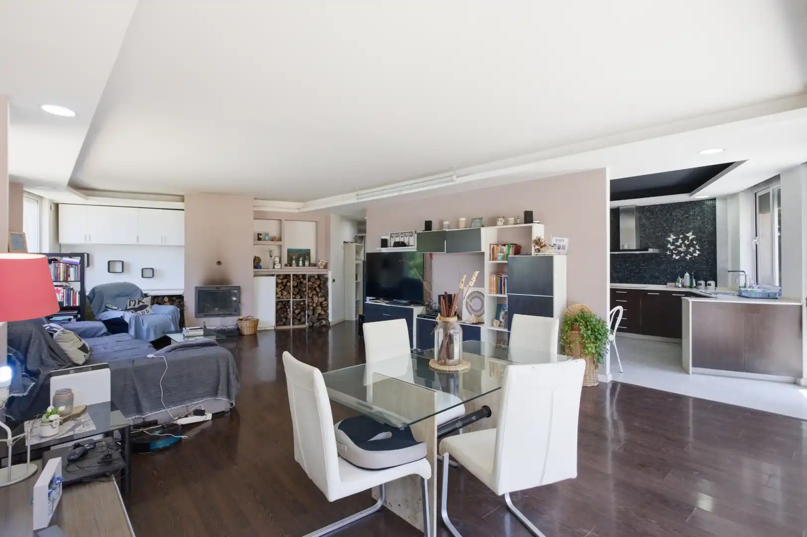 Sala de estar de Casa o chalet en venta en Vallirana con Aire acondicionado, Calefacción y Jardín privado