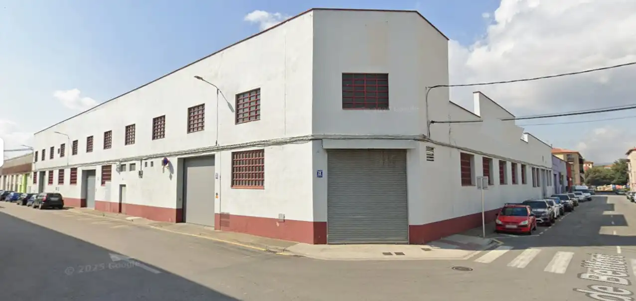 Nau industrial en venda a Carrer de Bellfort