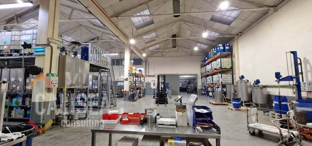 Nave industrial en Alquiler en Carrer de Cuzco, 2 en El Bon Pastor