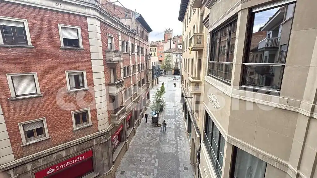 Vista exterior de Piso en venta en Vic