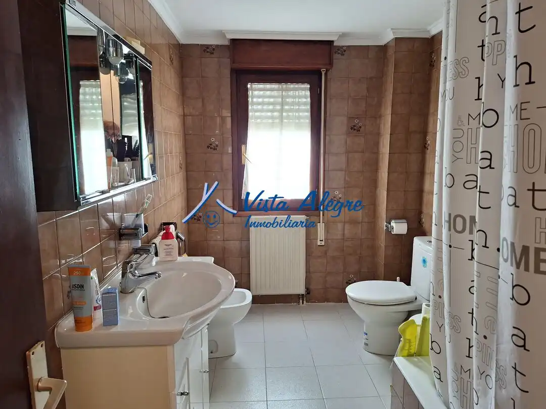 Bathroom of Flat for sale in Cuzcurrita de Río Tirón  with Heating and Furnished