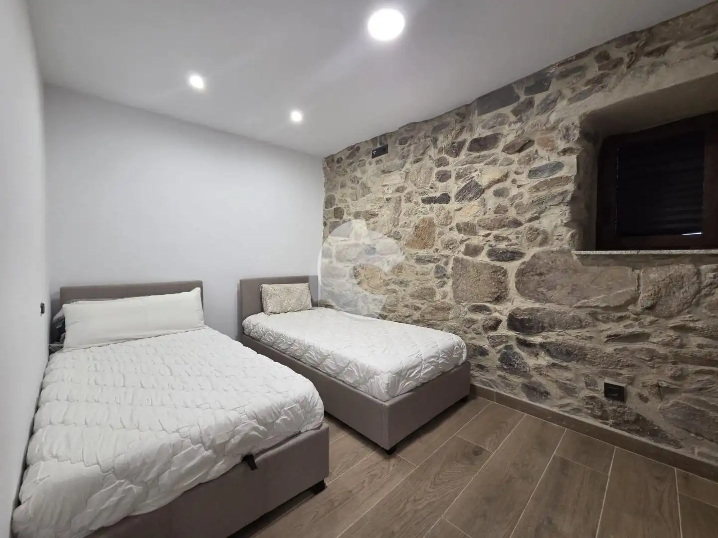 Piso de alquiler en Vigo  con Calefacción y Amueblado