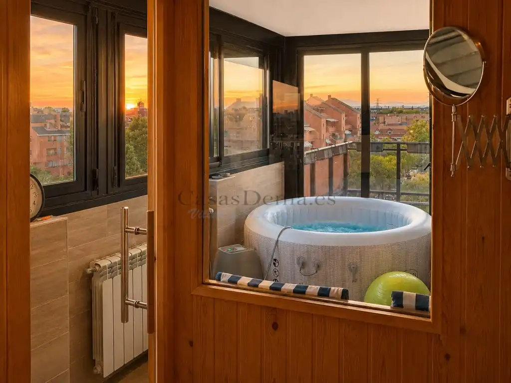 Bedroom of Attic for sale in Alcalá de Henares  with Private garden, Terrace and Swimming Pool