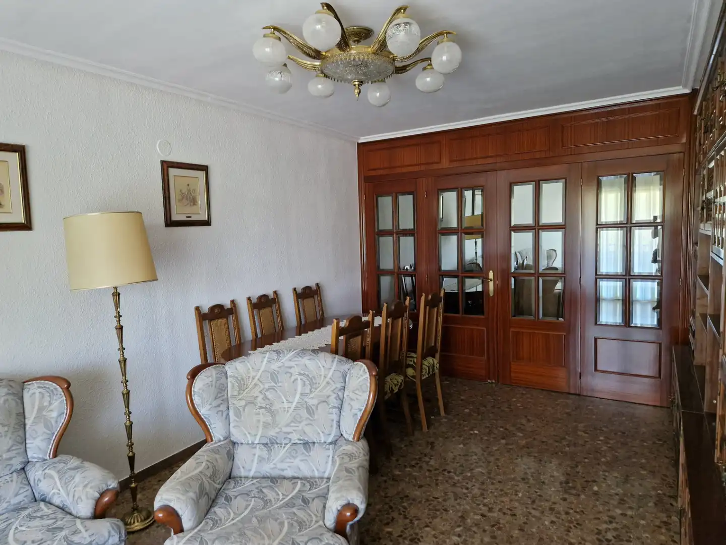 Esszimmer von Wohnung zur Miete in Zaragoza mit Heizung, Möbliert und Ofen