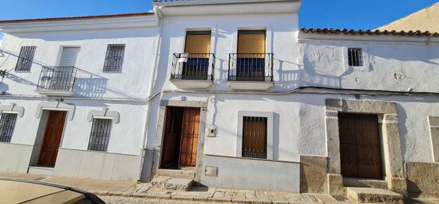 Casa-chalet en Venta en Plaza de la Constitución en Villaralto