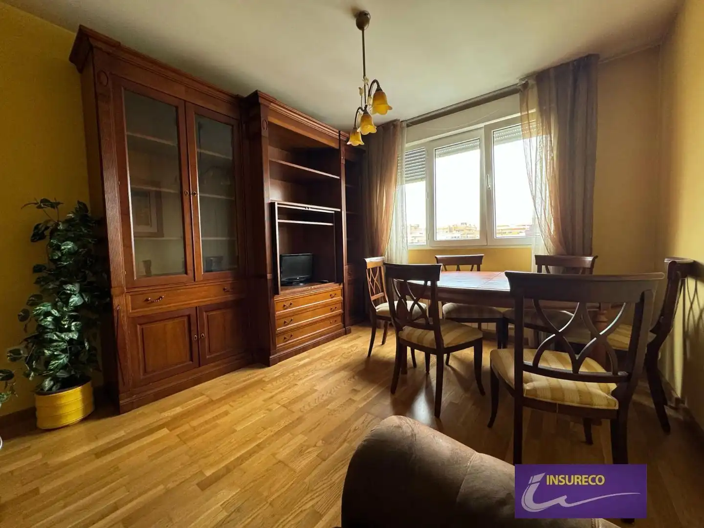 Habitación de Dúplex en venta en León Capital  con Calefacción, Terraza y Trastero