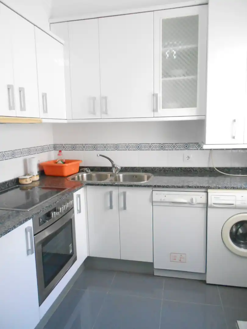 Cocina de Piso de alquiler en  Logroño con Calefacción, Amueblado y Horno