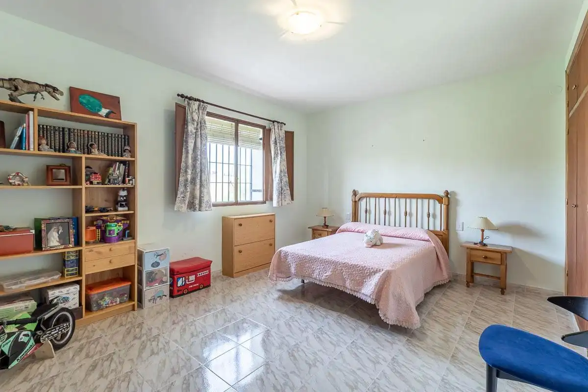 Habitación de Casa o chalet en venta en Las Gabias con Jardín privado, Terraza y Piscina