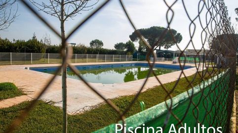 Chalet unifamiliar en venta en Carmona