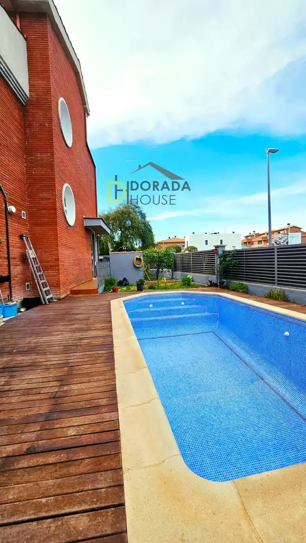 Swimming pool of Houses for sale in Cambrils  with Air Conditioner, Heating and Private garden