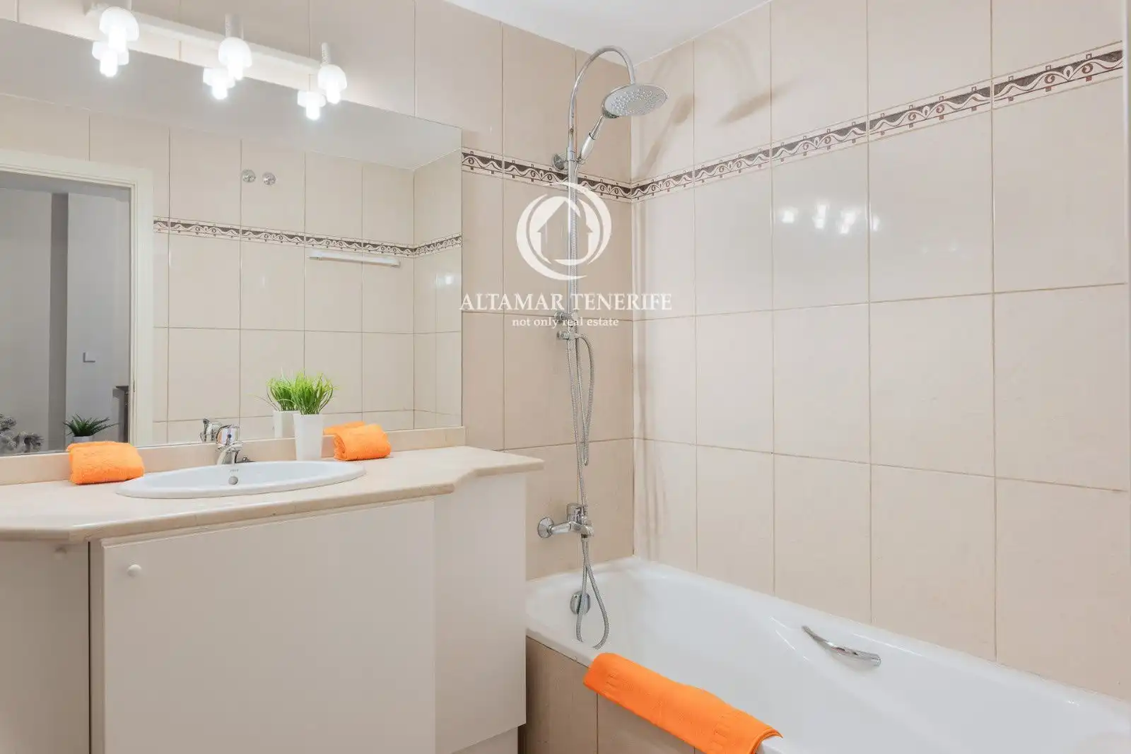Terraced house with pool for sale in calle Helsinki, 12, imagen 20