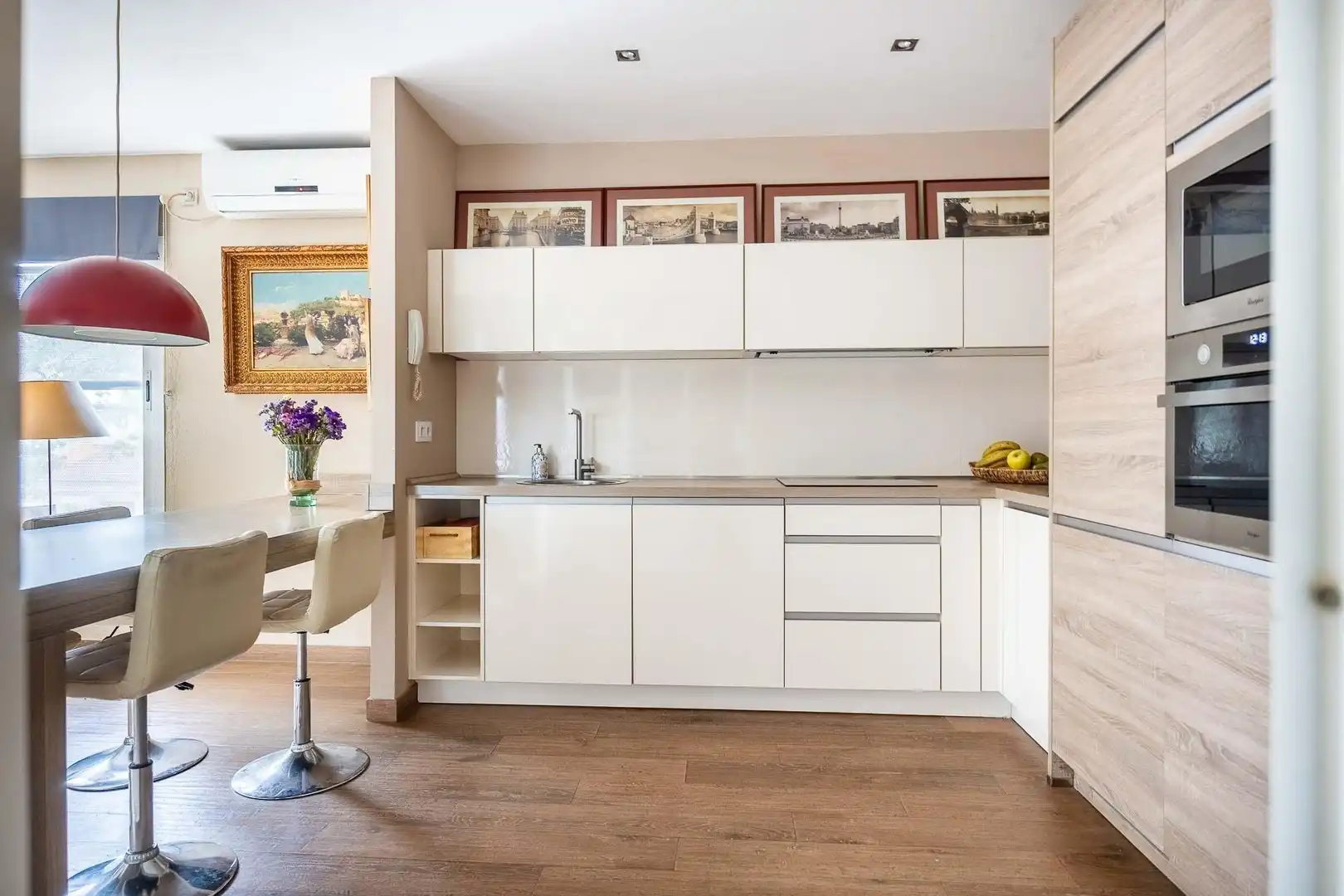 Kitchen of Houses for sale in Sevilla  with Air Conditioner, Private garden and Storage room