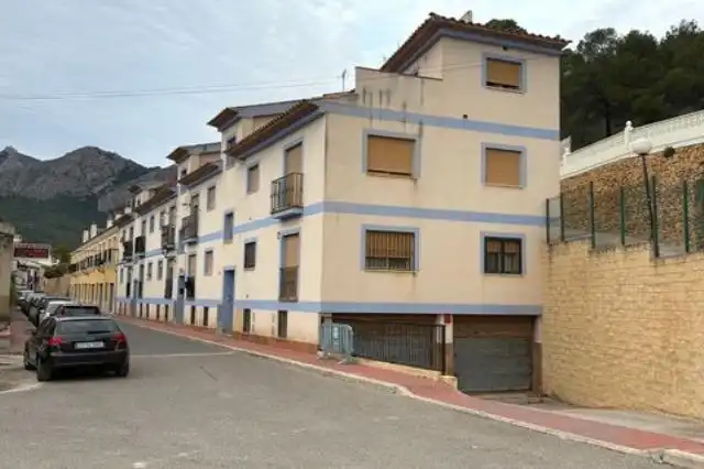 Vista exterior de Piso en venta en Polop