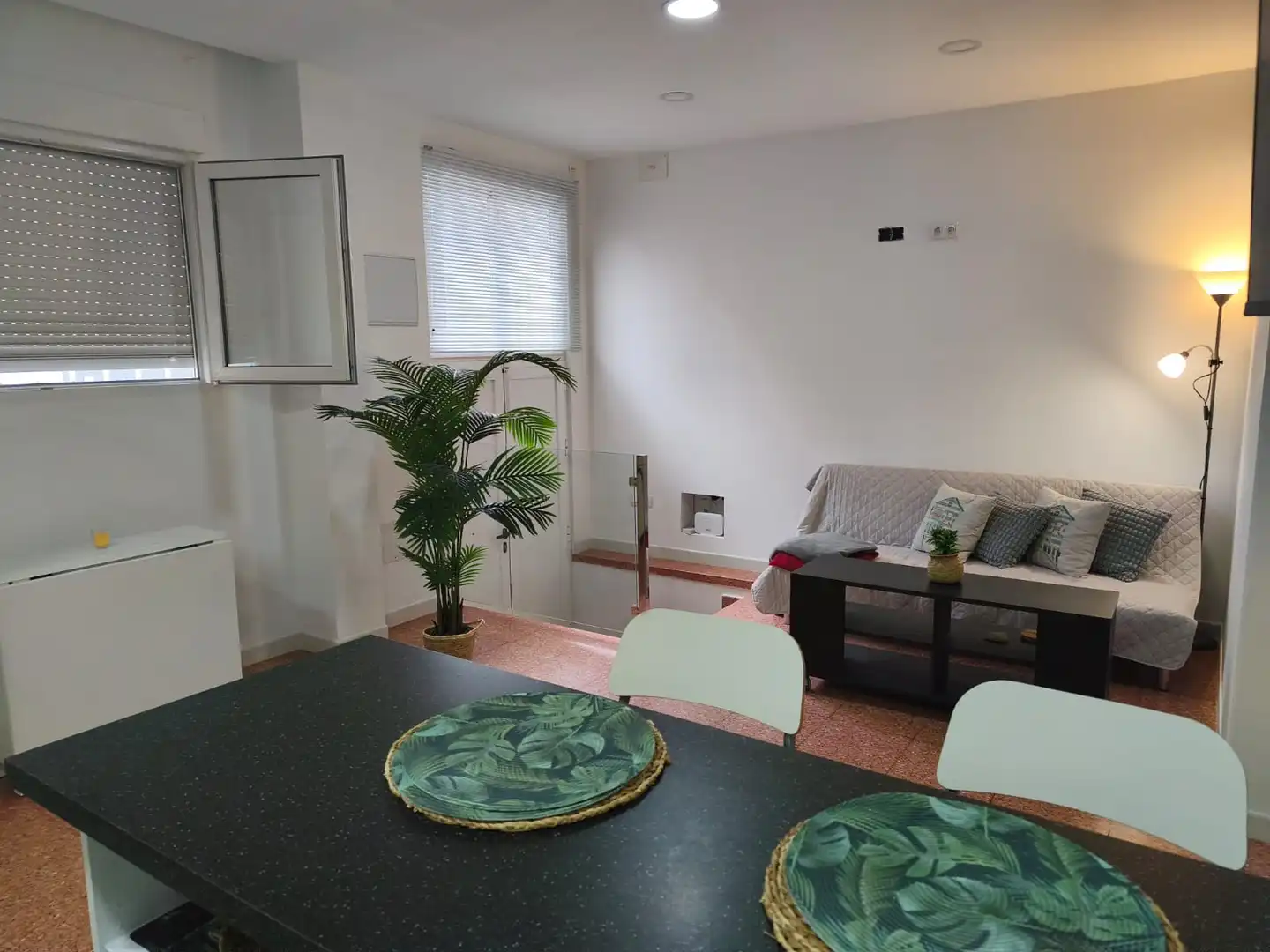 Sala d'estar de Apartament de lloguer en Las Palmas de Gran Canaria amb Moblat, Rentadora i Microones