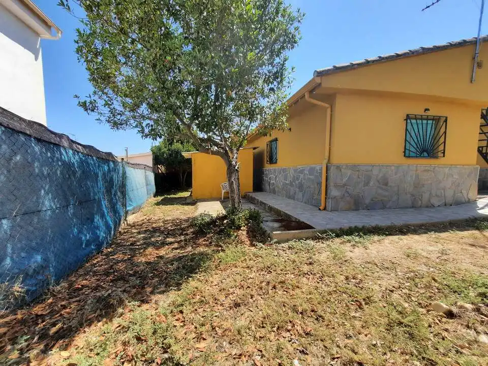 Vista exterior de Casa o chalet en venta en Escalona con Calefacción y Alarma