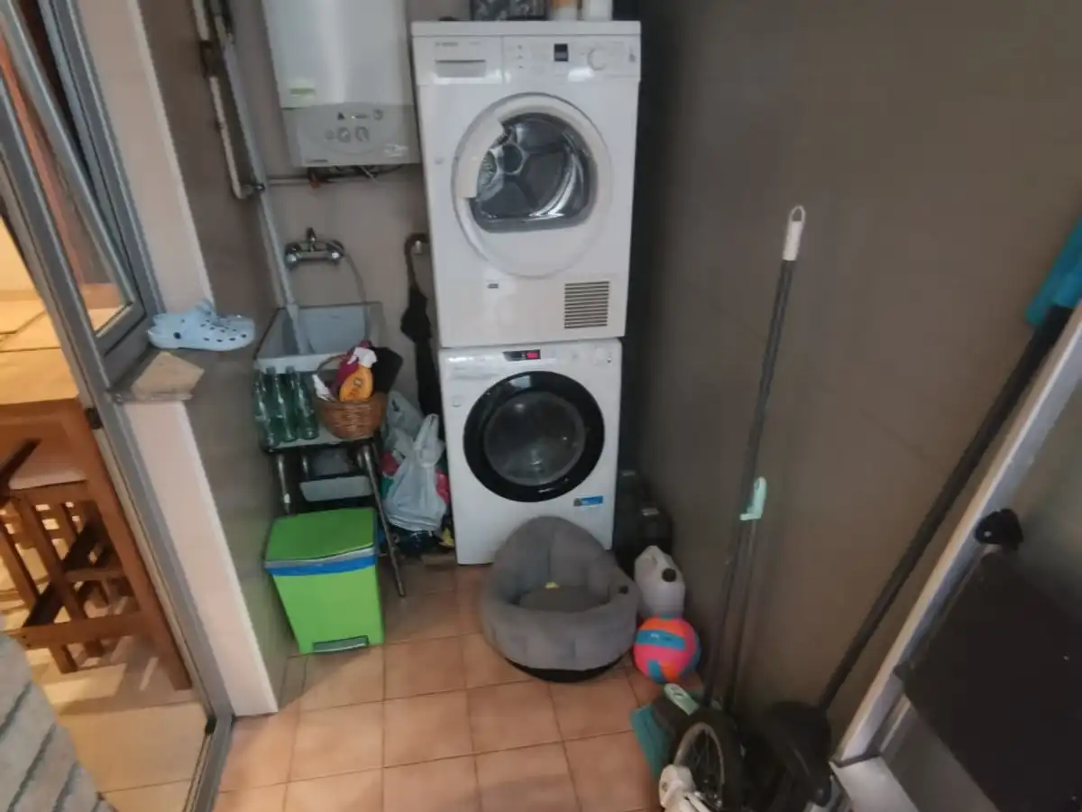 Piso en venta en Molins de Rei con Calefacción, Parquet y Balcón
