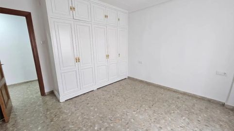 Foto 5 de Piso en venta en Carrer de L'escultor Piquer, 3, Torrefiel, Valencia Capital