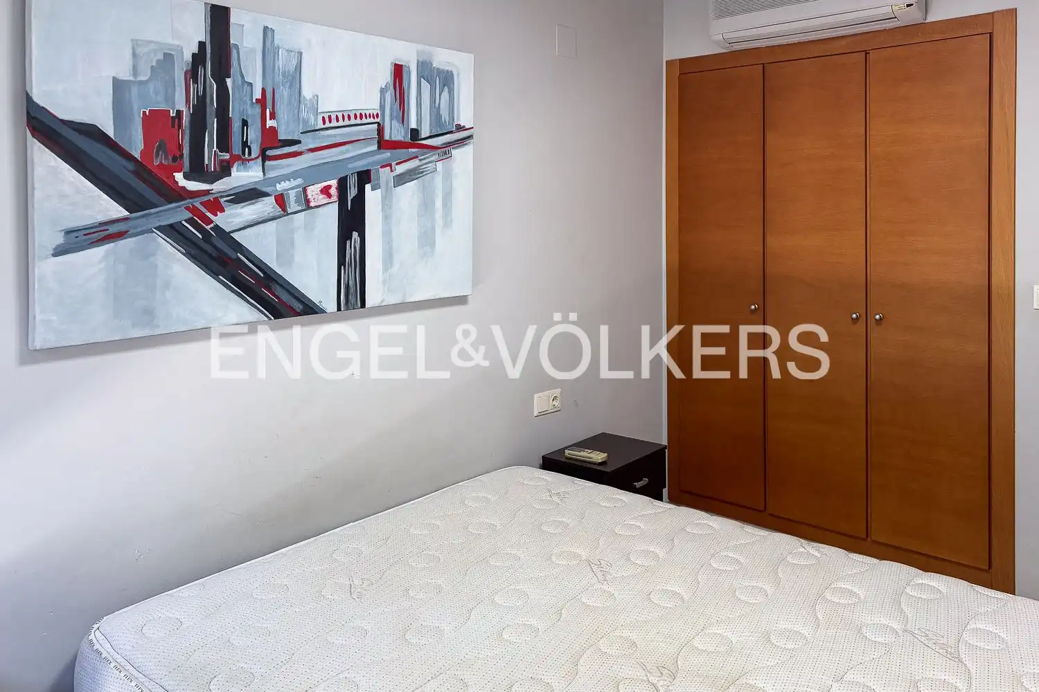 Habitación de Piso de alquiler en Valencia con Aire acondicionado, Calefacción y Amueblado