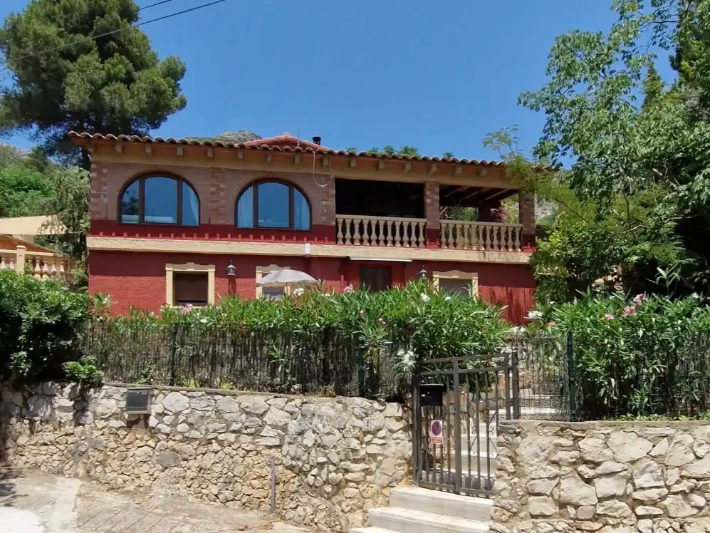 Detached house with pool for sale in Calle del Tossal 4, imagen 2
