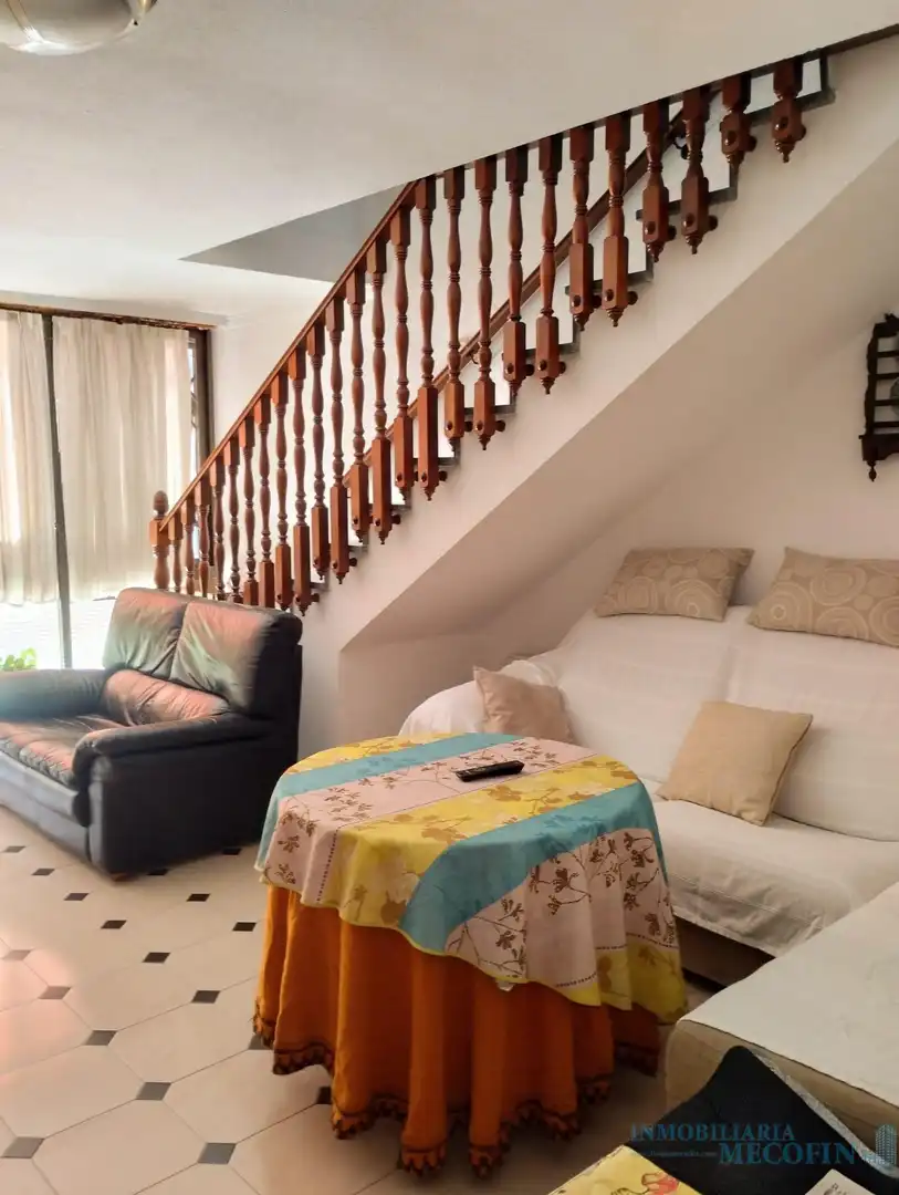 Bungalow con piscina en venta en Juzgados - Plaza de Toros, imagen 3