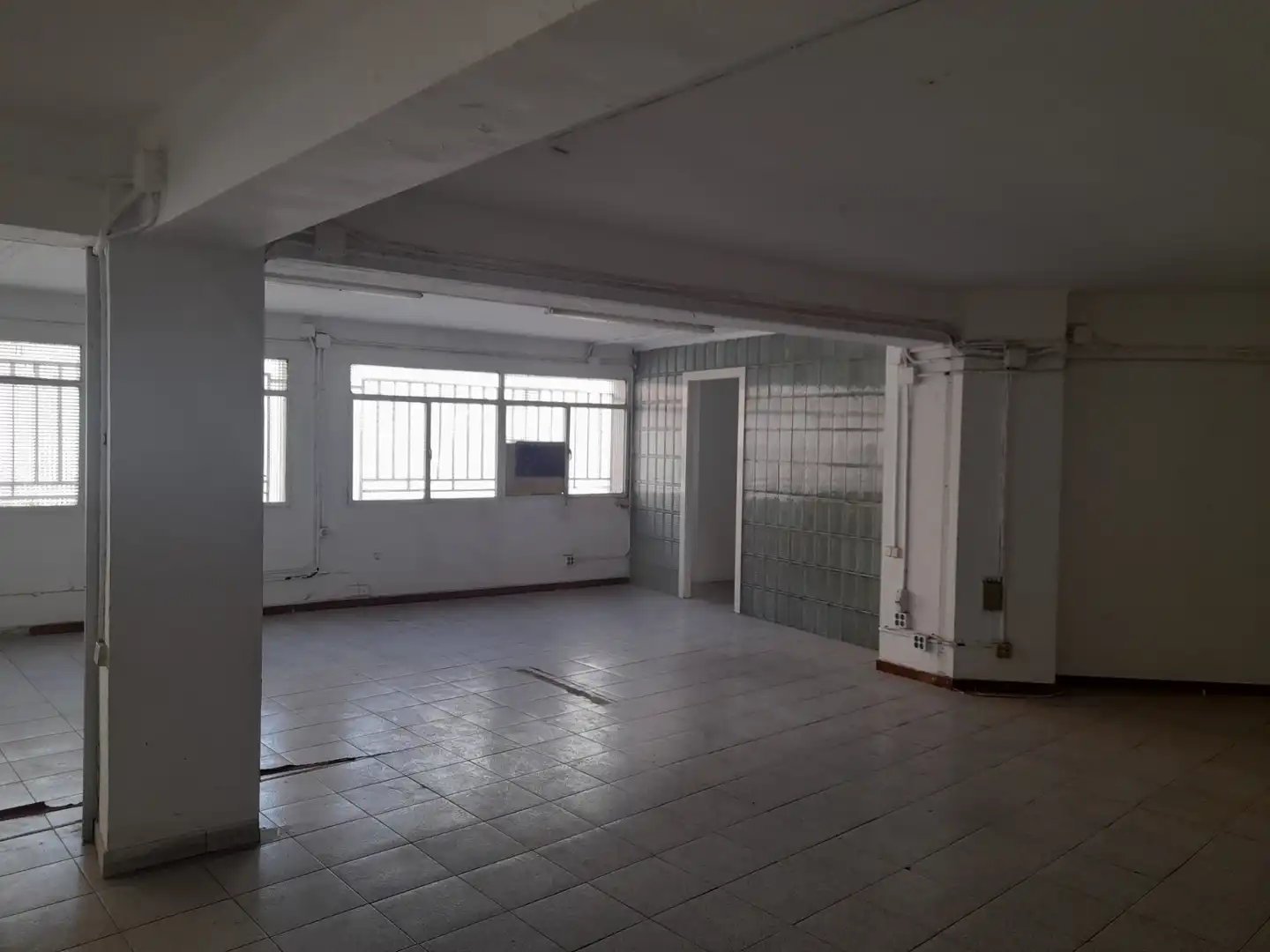 Gewerbefläche zum Verkauf in Carrer Miquel Romeu, imagen 4