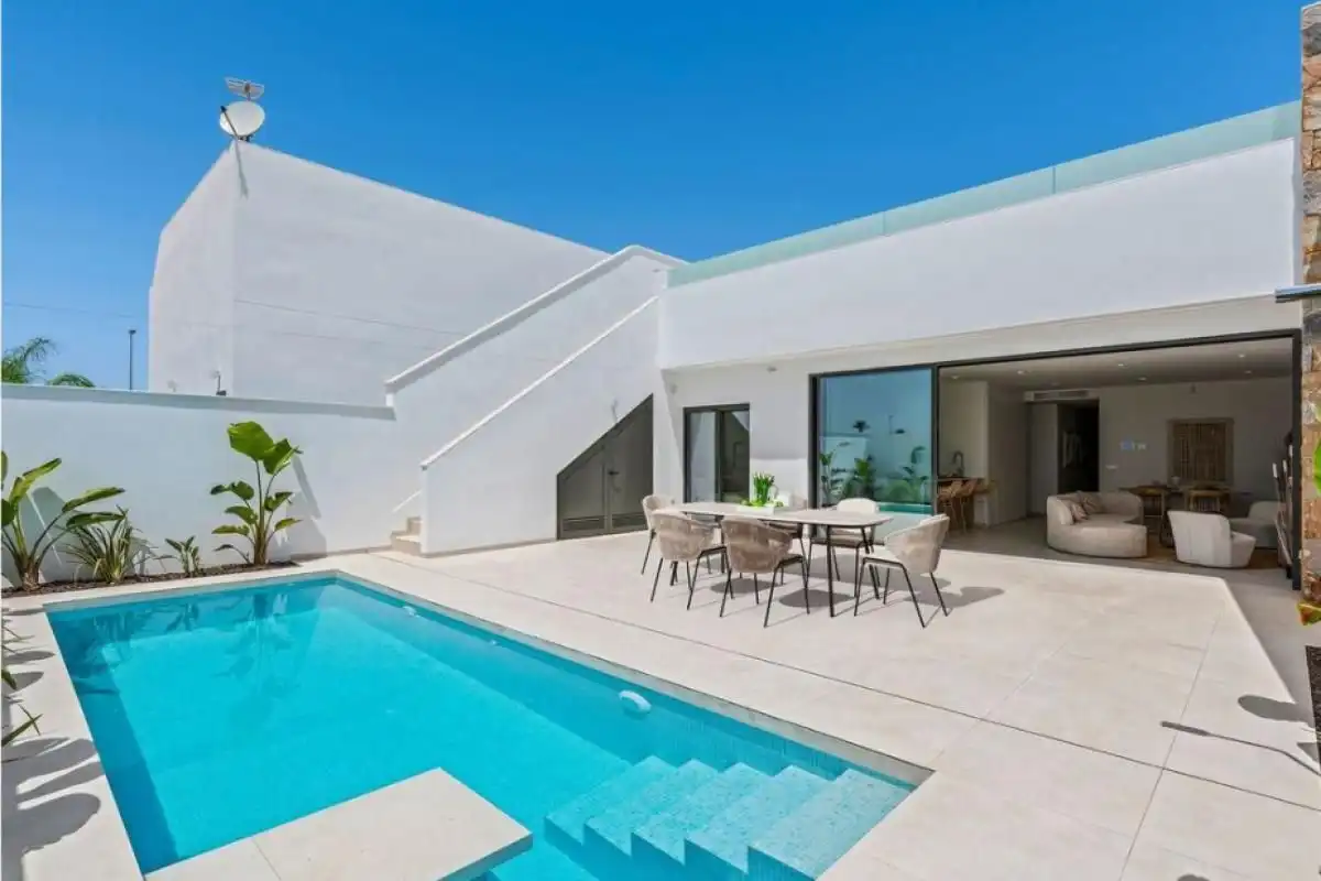 Chalet con piscina en venta en Las Lomas de Rame - Bahía Bella, imagen 12
