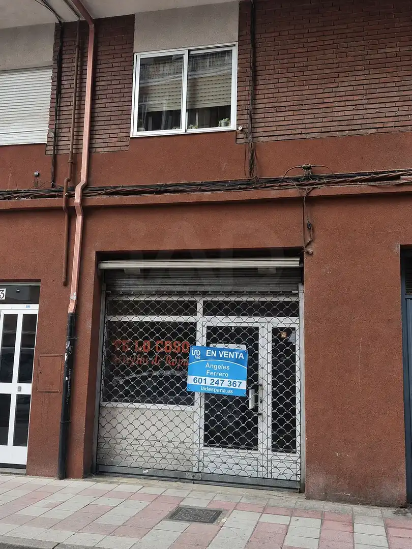 Local comercial en venda a Calle PLATERO REBOLLO 3 3, imagen 7