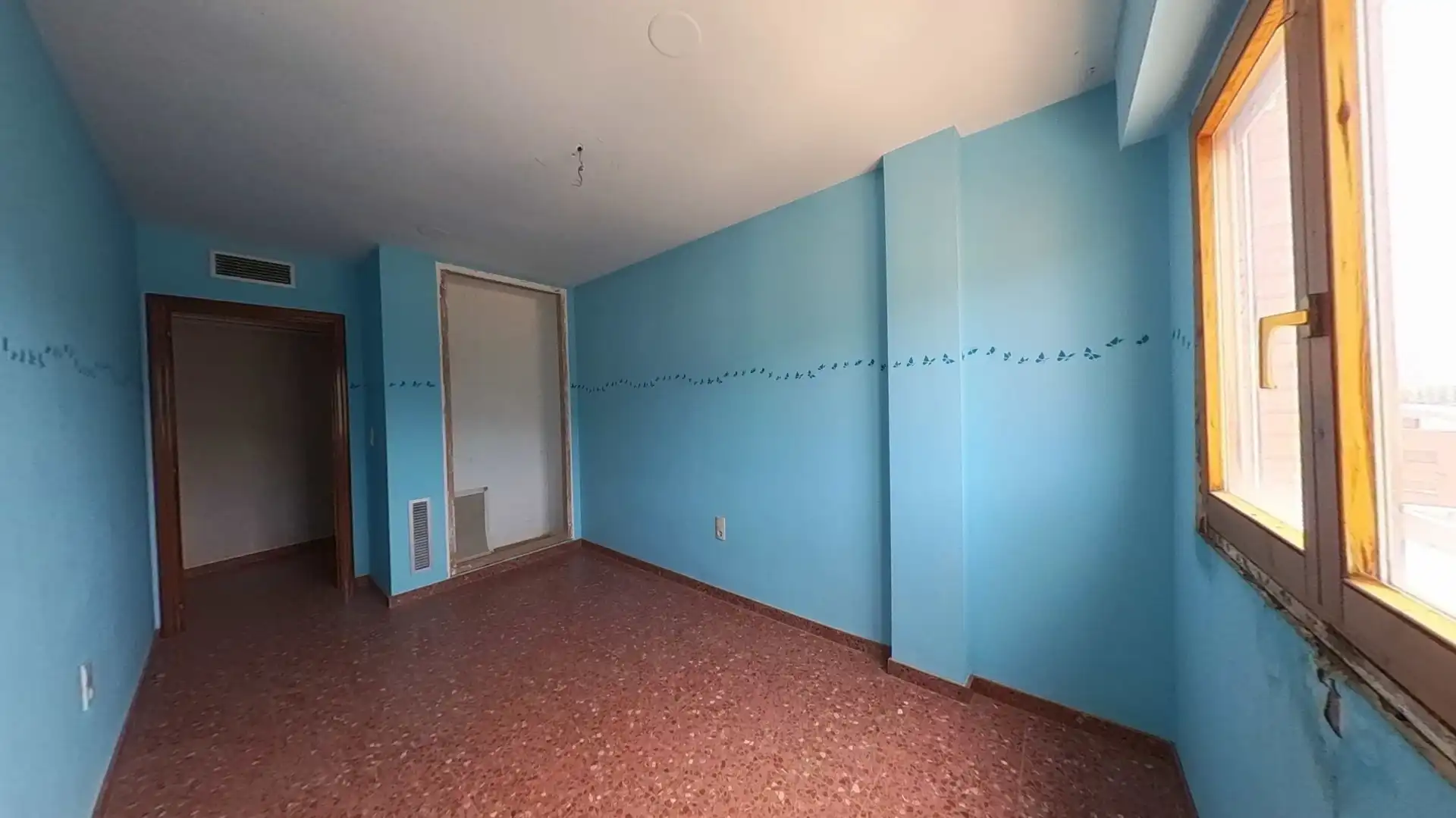 Flat for sale in Diagonal V Centenario, Illueca