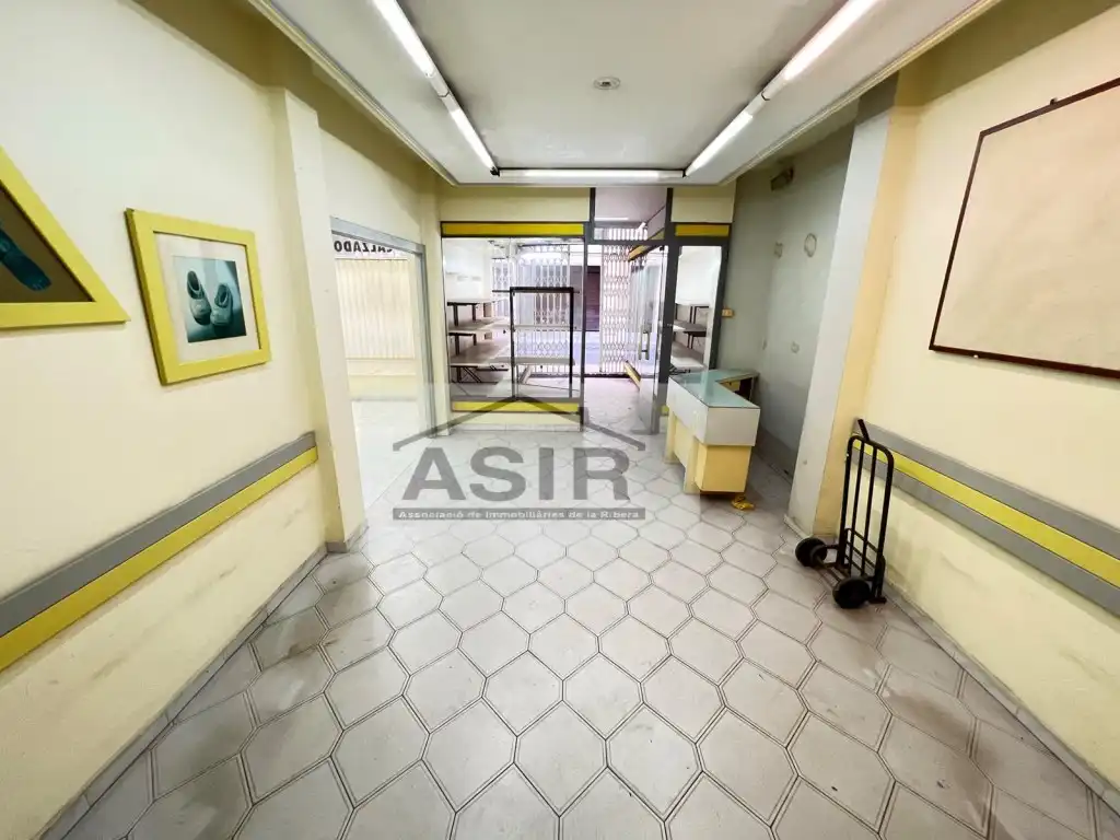 Gewerbefläche zum Verkauf in Casc Urbà, imagen 8