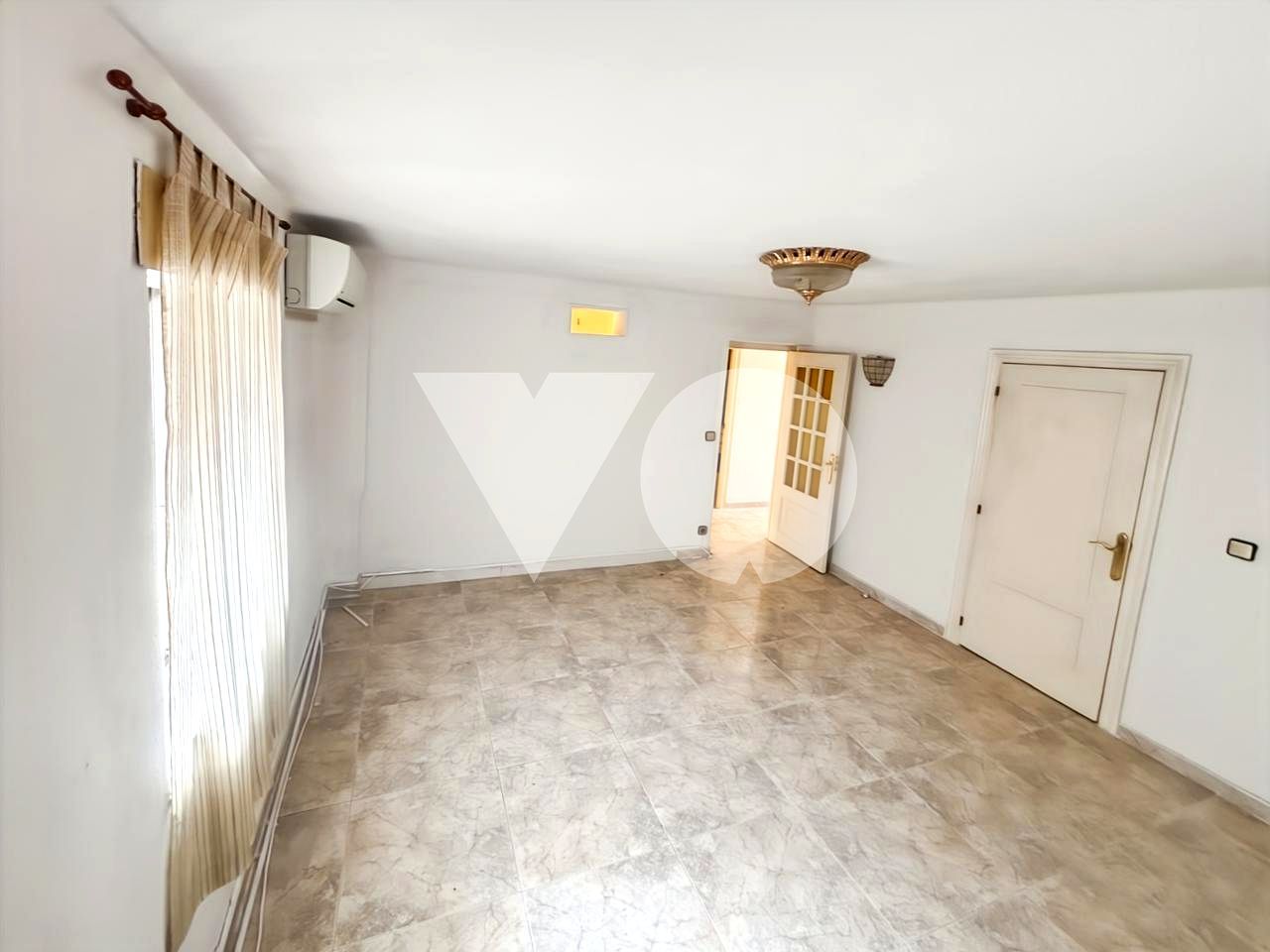 Sala de estar de Planta baja en venta en  Madrid Capital con Aire acondicionado y Calefacción