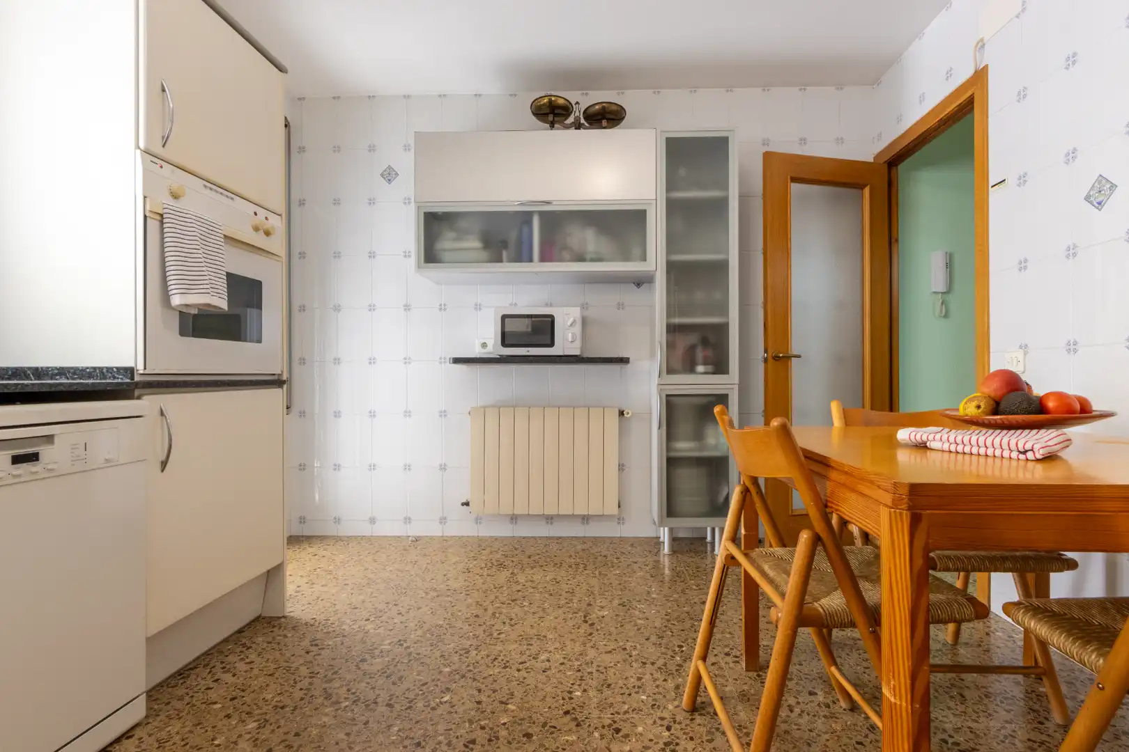 Cocina de Casa adosada en venta en Vila-seca con Calefacción, Trastero y Amueblado