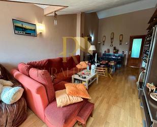 Sala d'estar de Pis en venda en Villasabariego amb Calefacció, Terrassa i Moblat