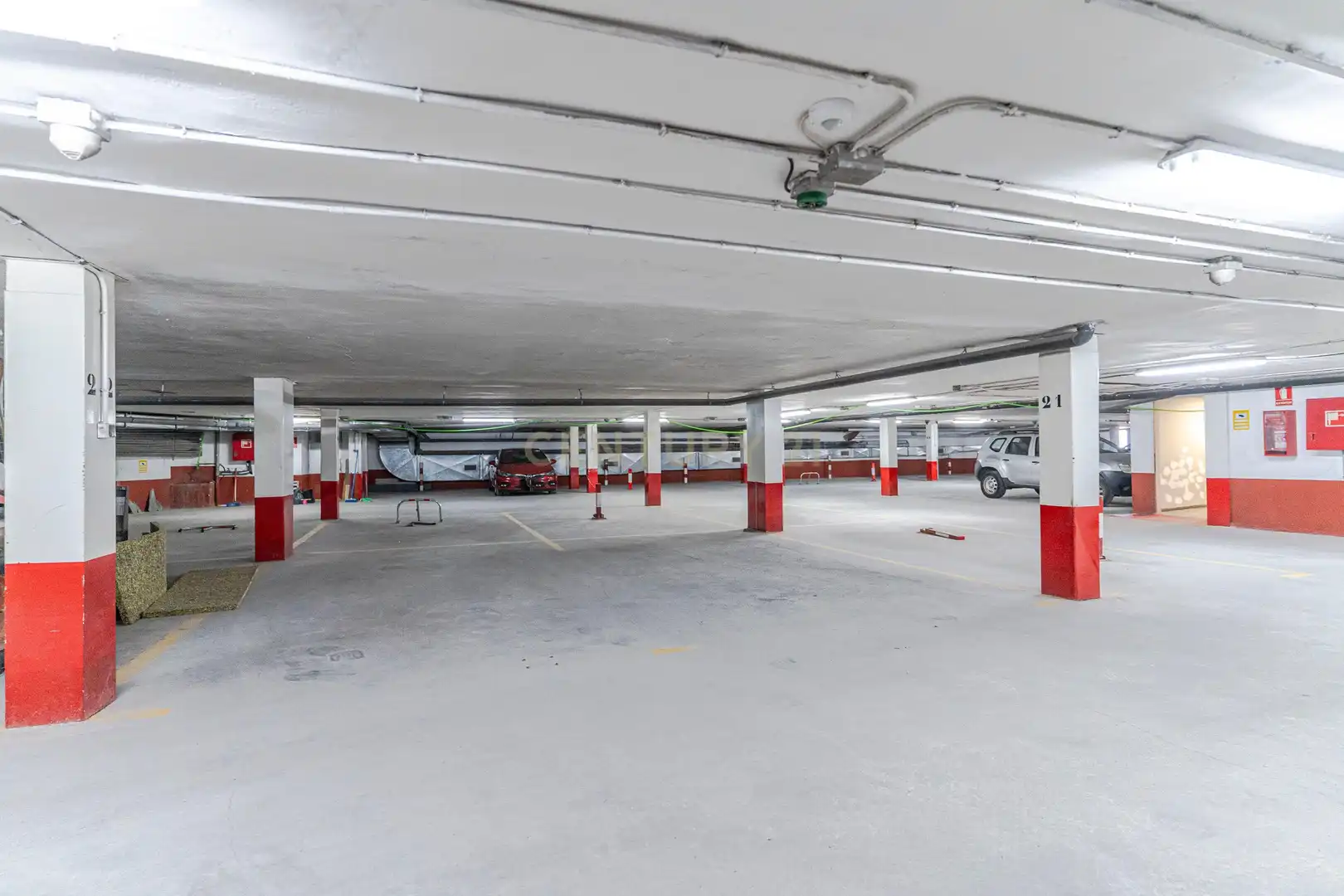 Parking de Local en venta en Sierra Nevada